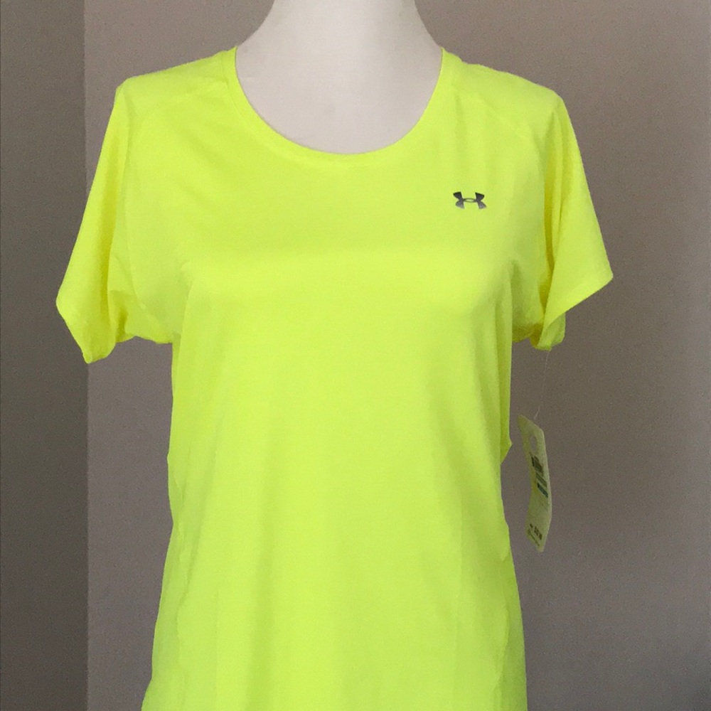 NWT Under Armour Women’s Heatgear Tee
